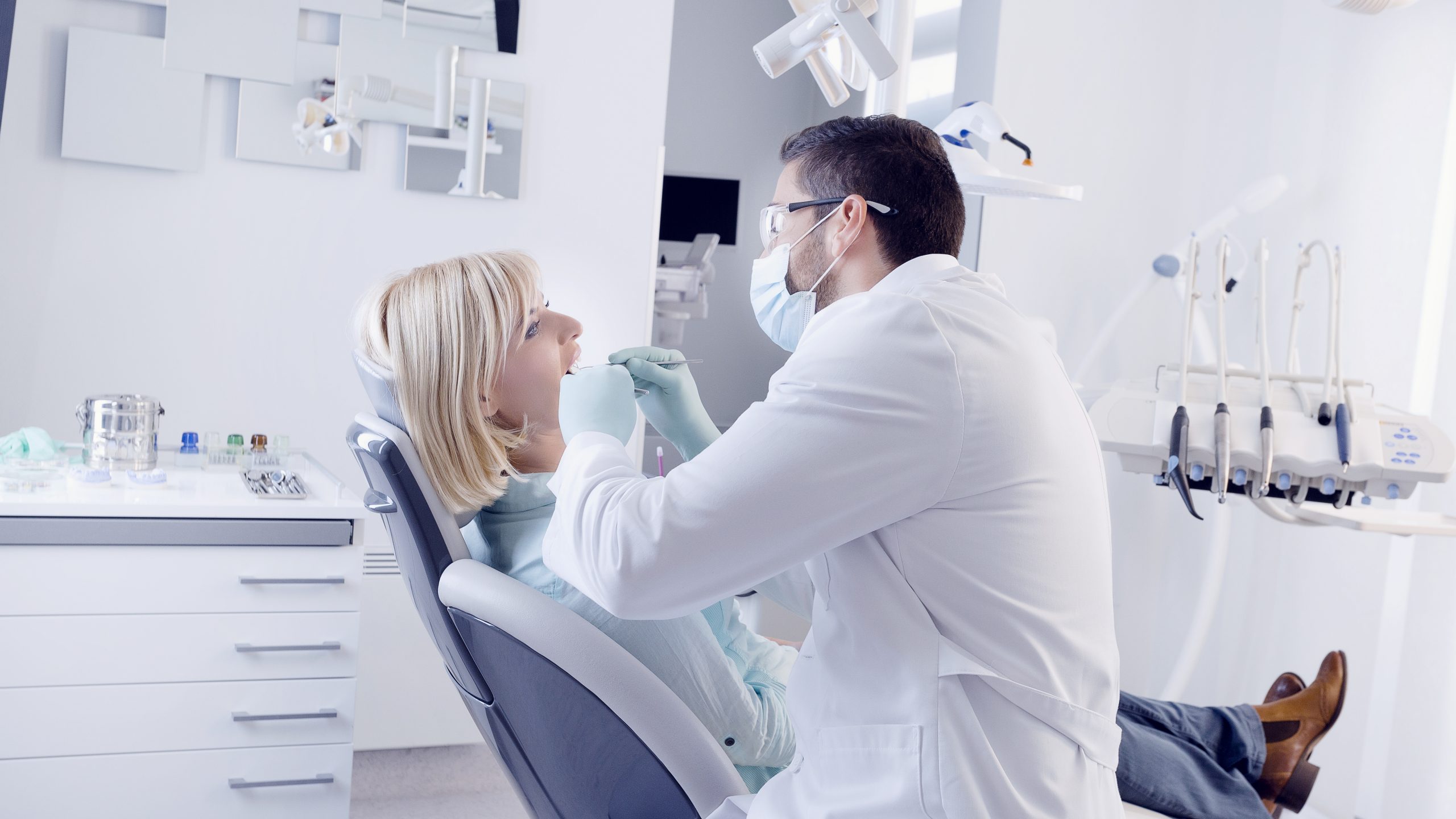 Dentist in Brisbane, CA